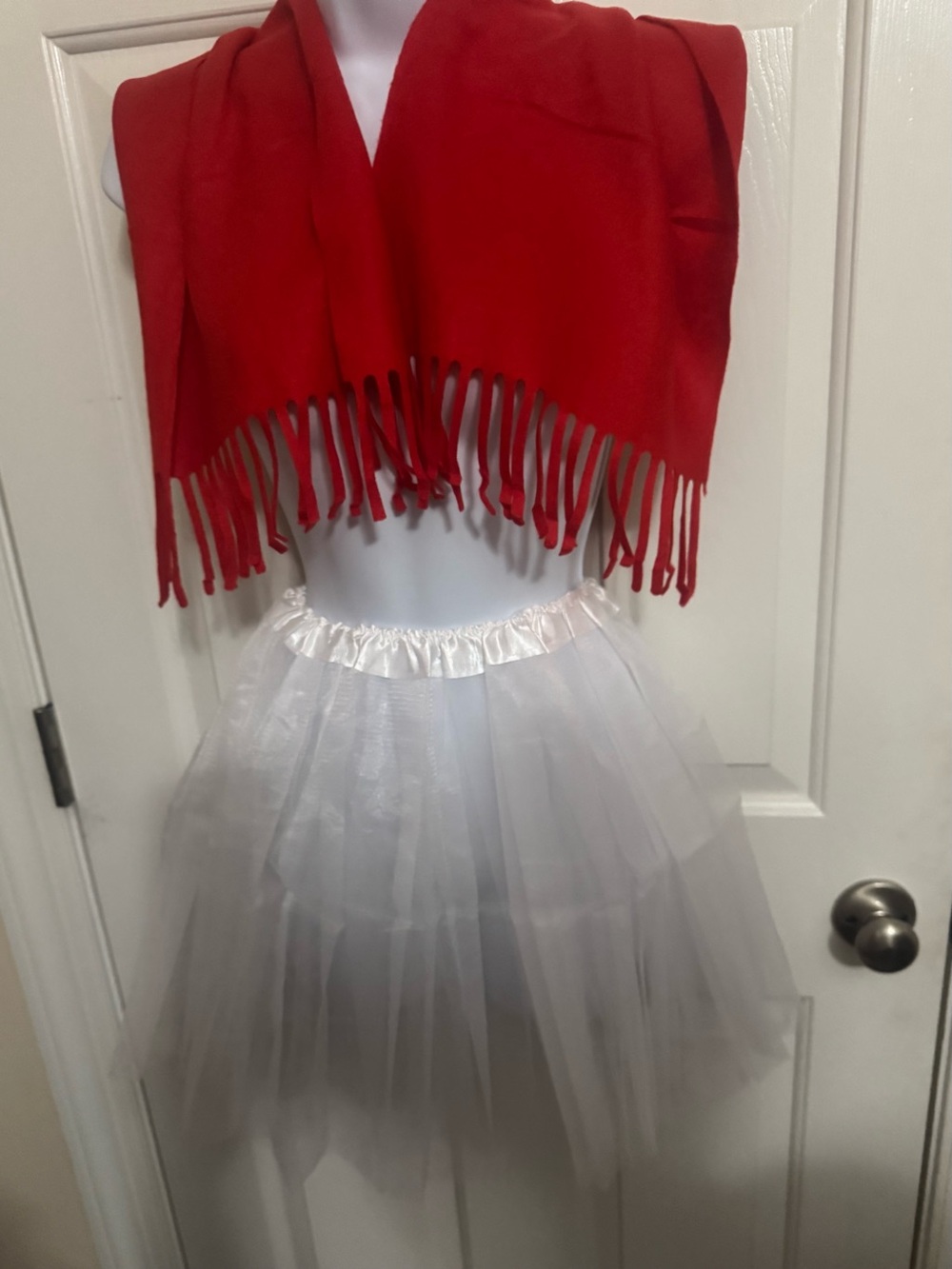 Ladies Snowman Red Scarf White Tulle Costume Skirt Petticoat Tutu Set NEW Medium